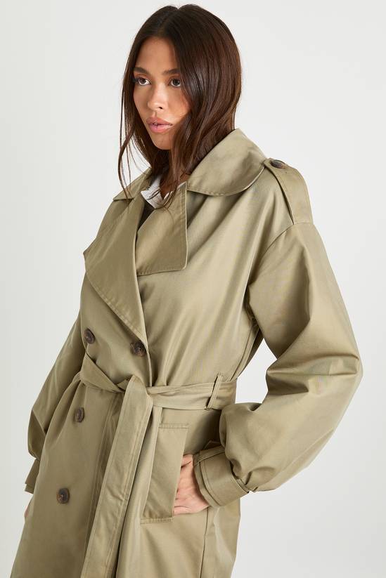 Trench coat with sleeve detail and belt