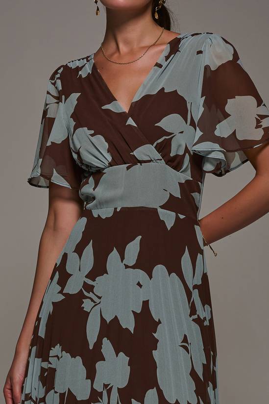 Chiffon Pleated Dip Hem Maxi Dress